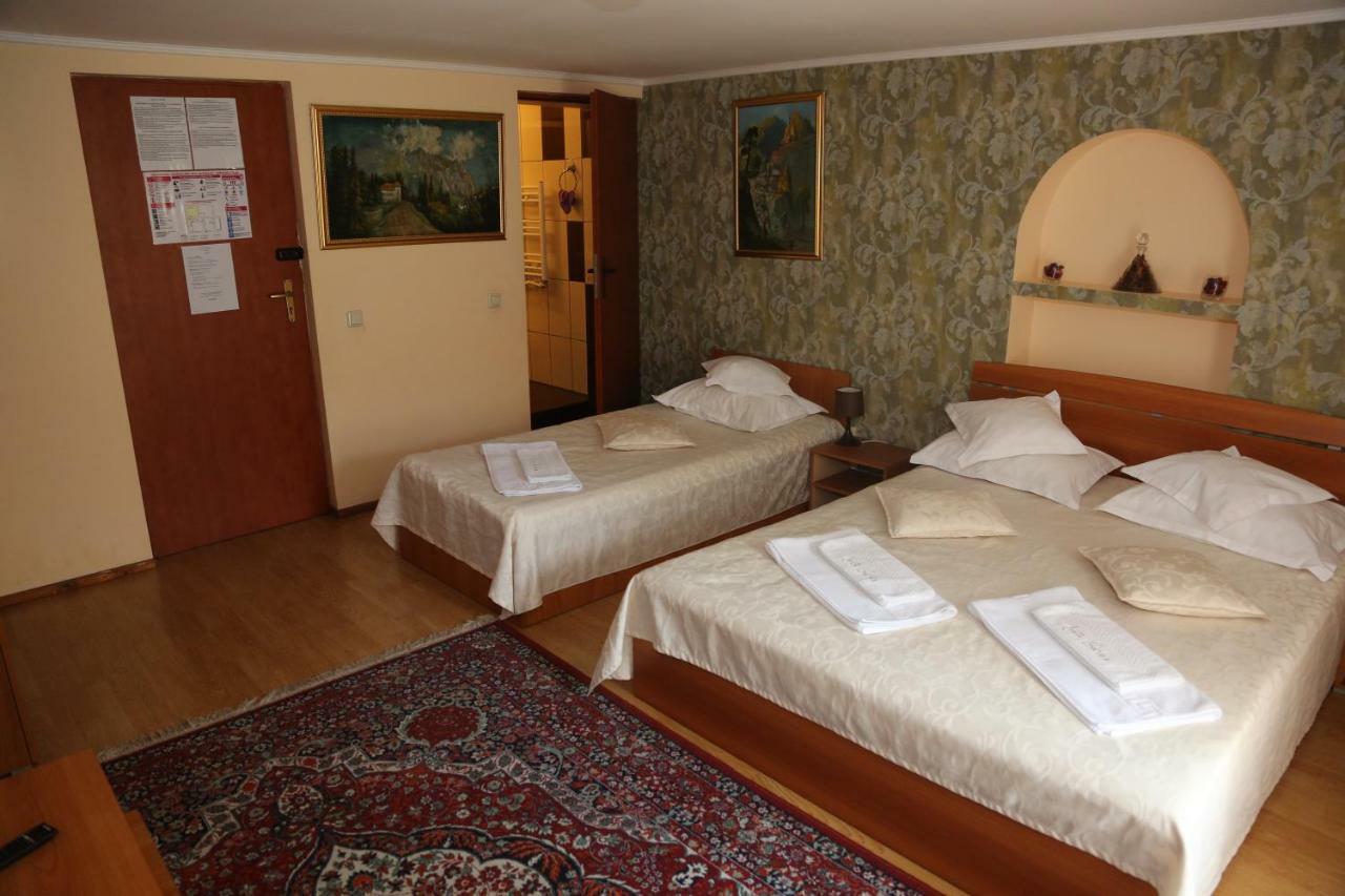 New Aosta Garden Hotel Sinaia Ngoại thất bức ảnh